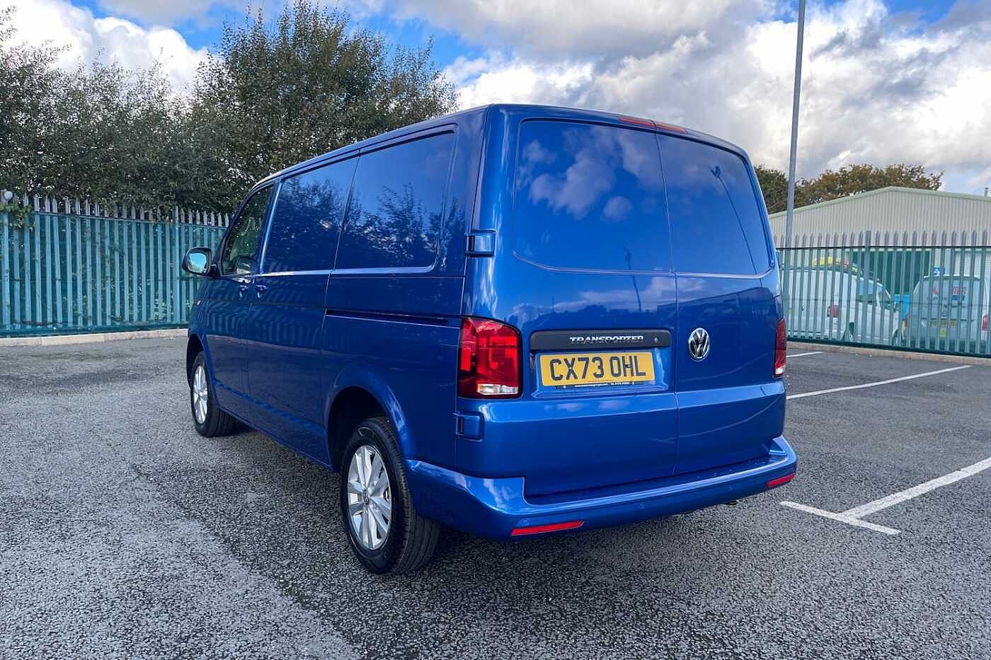 Volkswagen Transporter 2.0TDI 110ps T28 Highline BMT SWB PV
