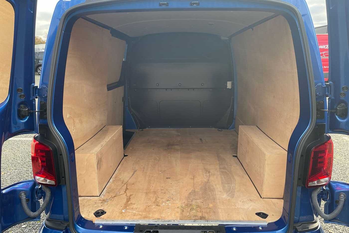 Volkswagen Transporter 2.0TDI (150PS)Eu6 T30 Highline SWB PV