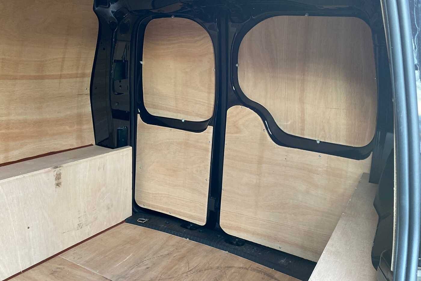 Volkswagen Caddy Cargo C20 Diesel Commerce Plus