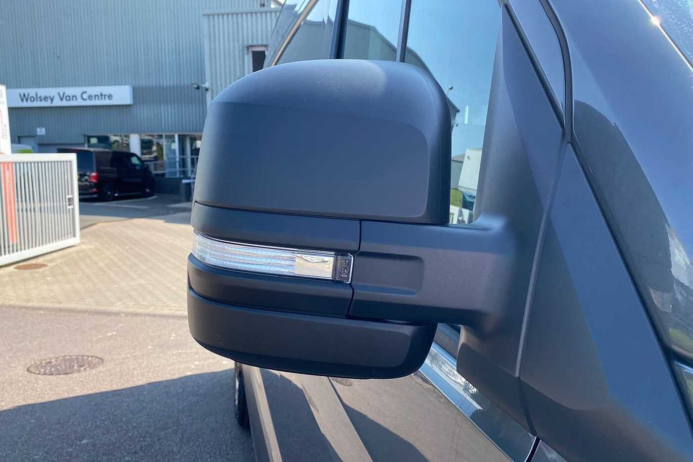 Volkswagen Crafter Cr35 Mwb Diesel Fwd Trendline