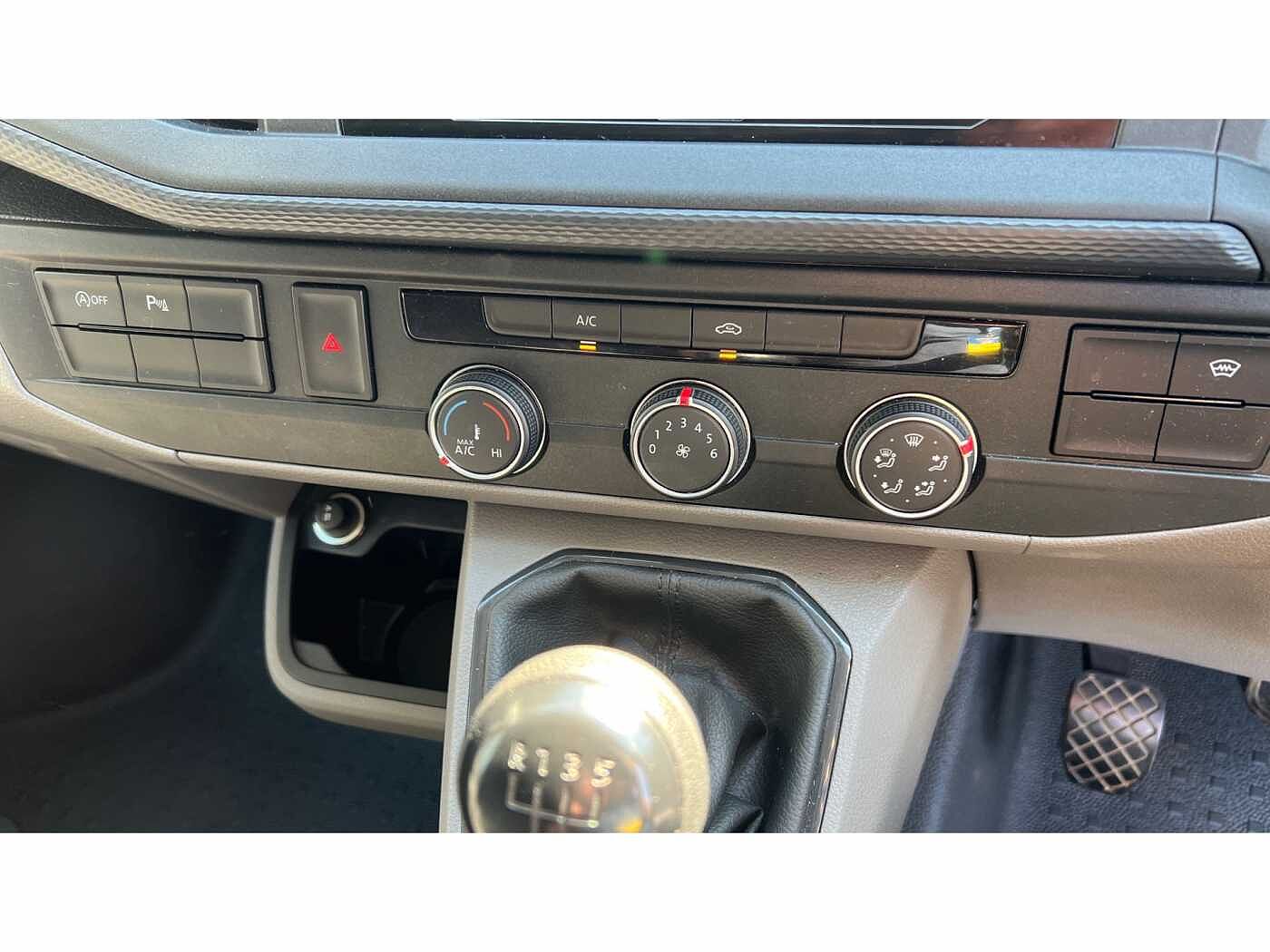 Volkswagen Transporter T28 Panel van Highline SWB 110 PS 2.0 TDI 5sp Manual