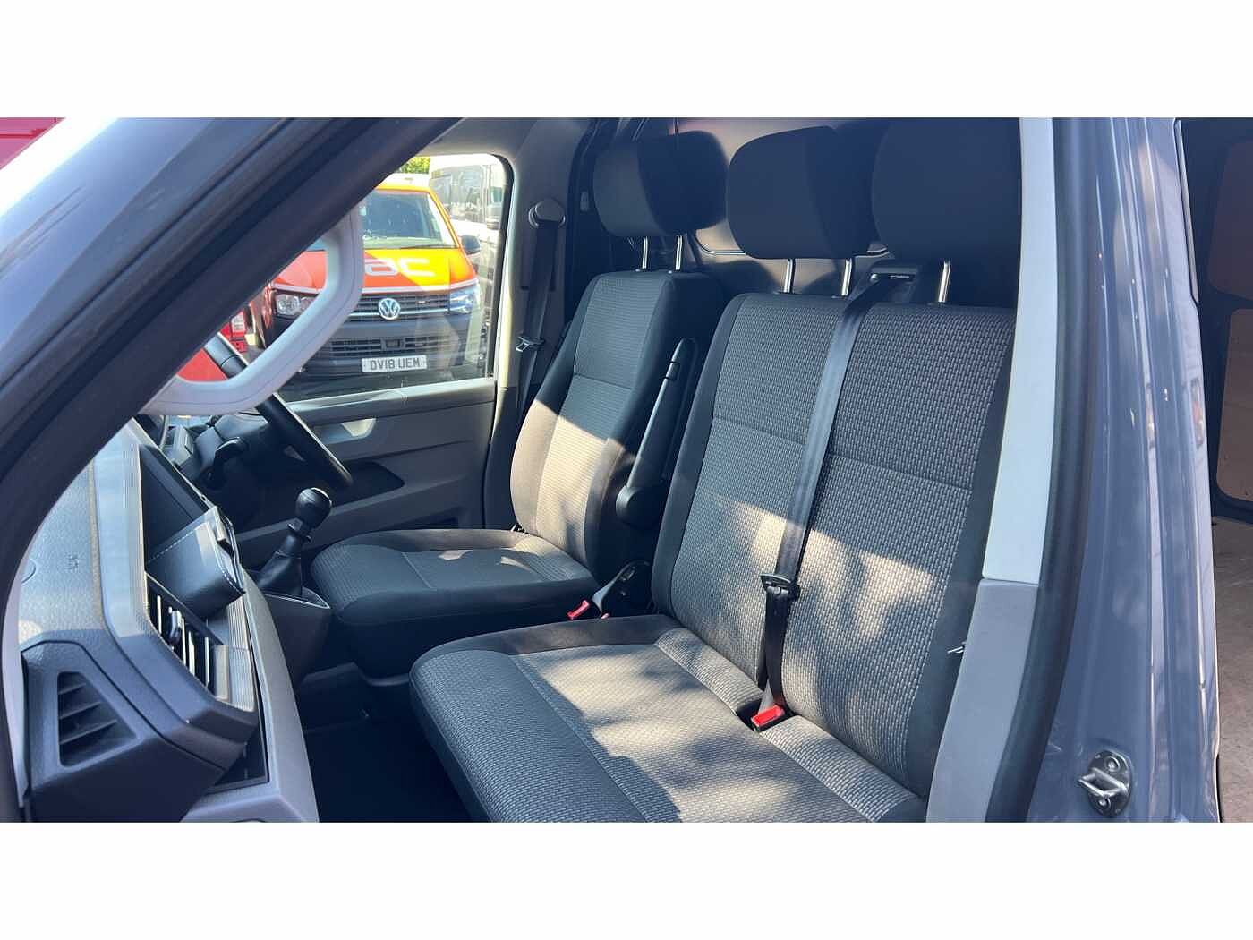 Volkswagen Transporter T28 Panel van Highline SWB 110 PS 2.0 TDI 5sp Manual
