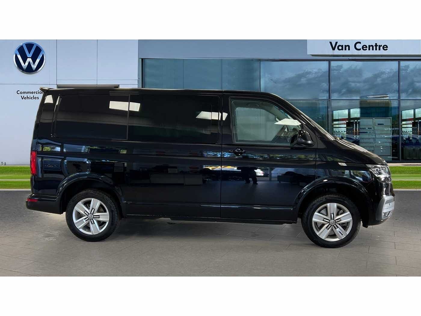 Volkswagen Transporter T32 Kombi Highline SWB 150 PS 2.0 TDI 7sp DSG
