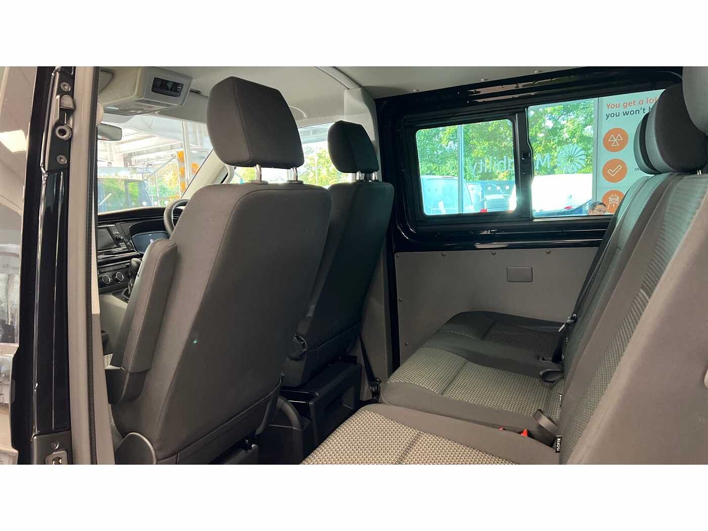 Volkswagen Transporter T32 Kombi Highline SWB 150 PS 2.0 TDI 7sp DSG