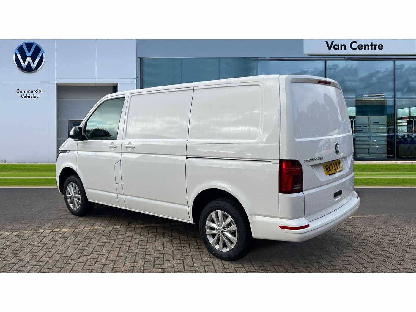 Volkswagen Transporter T30 Panel van Highline SWB 150 PS 2.0 TDI 7sp DSG