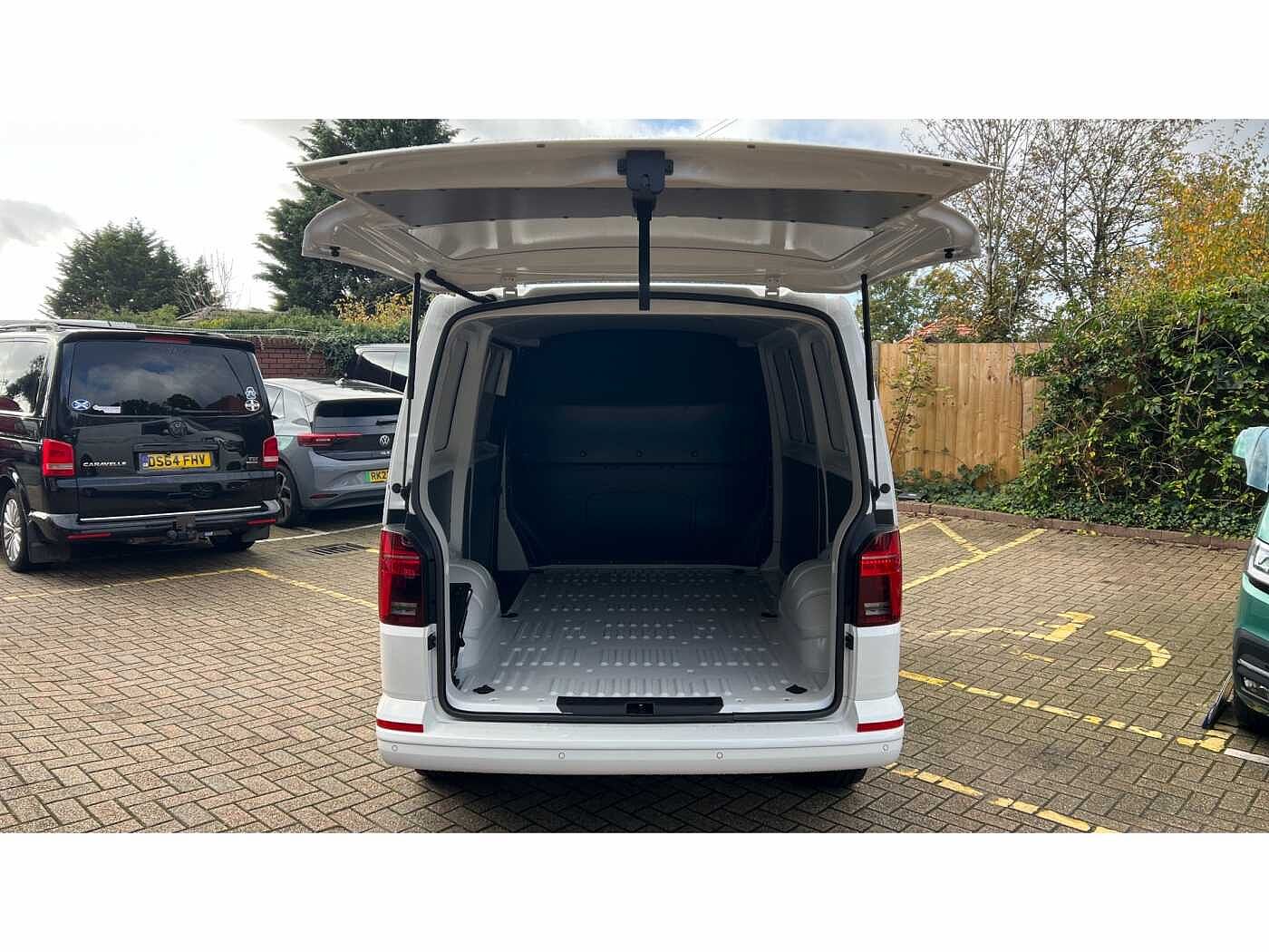 Volkswagen Transporter T30 Panel van Highline SWB 150 PS 2.0 TDI 7sp DSG