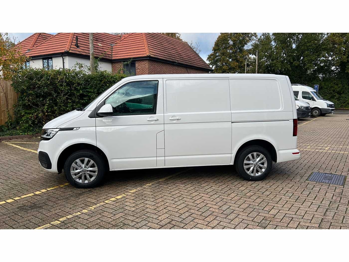 Volkswagen Transporter T30 Panel van Highline SWB 150 PS 2.0 TDI 7sp DSG