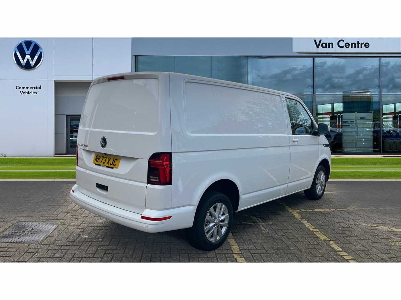 Volkswagen Transporter T30 Panel van Highline SWB 150 PS 2.0 TDI 7sp DSG