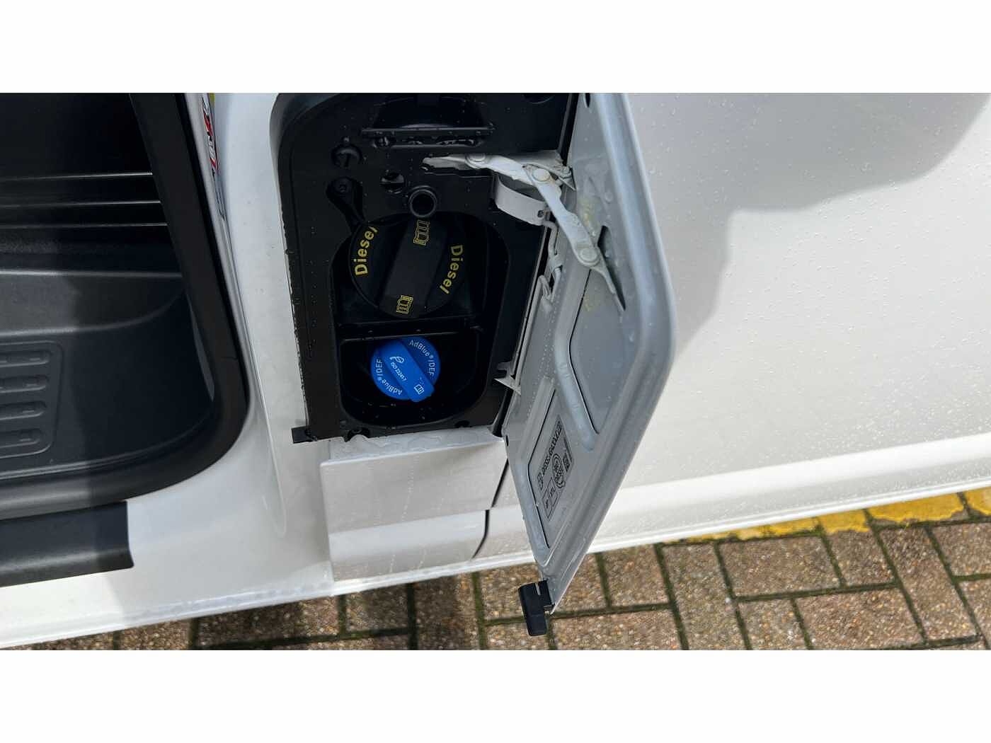 Volkswagen Transporter T30 Panel van Highline SWB 150 PS 2.0 TDI 7sp DSG