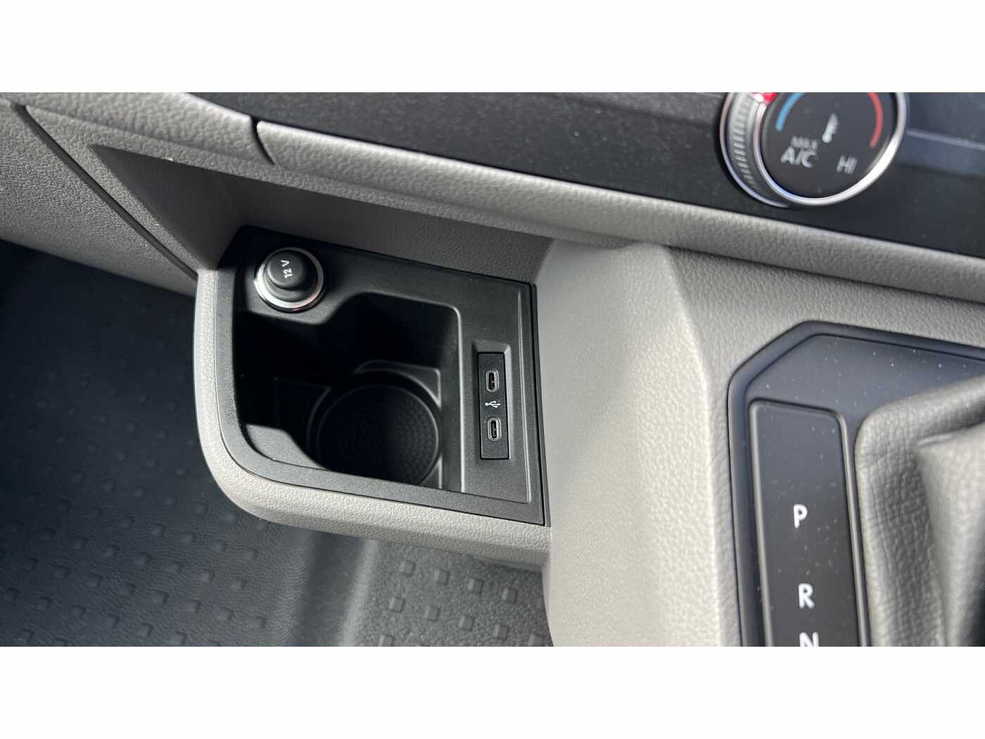 Volkswagen Transporter T30 Panel van Highline SWB 150 PS 2.0 TDI 7sp DSG
