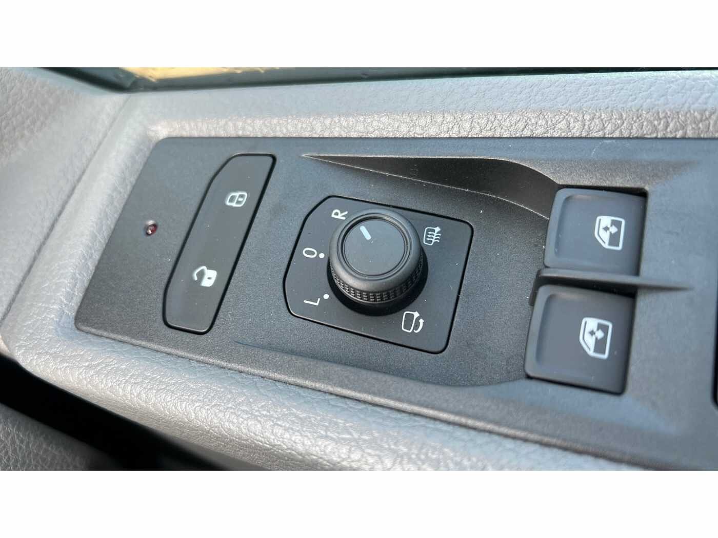 Volkswagen Transporter T30 Panel van Highline SWB 150 PS 2.0 TDI 7sp DSG