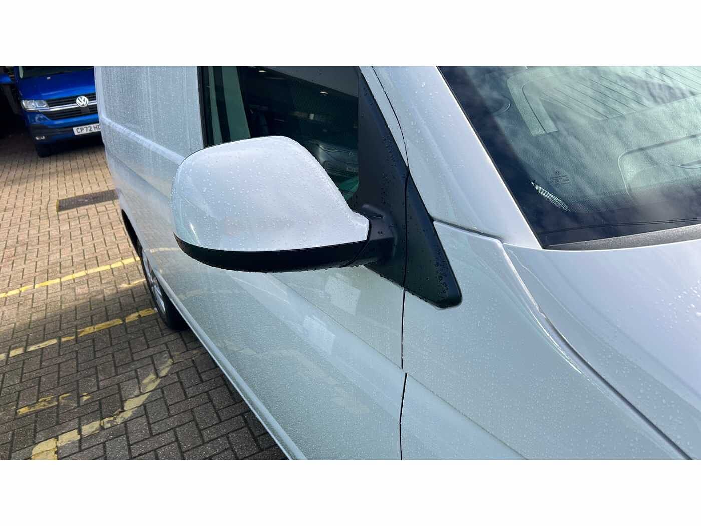 Volkswagen Transporter T30 Panel van Highline SWB 150 PS 2.0 TDI 7sp DSG