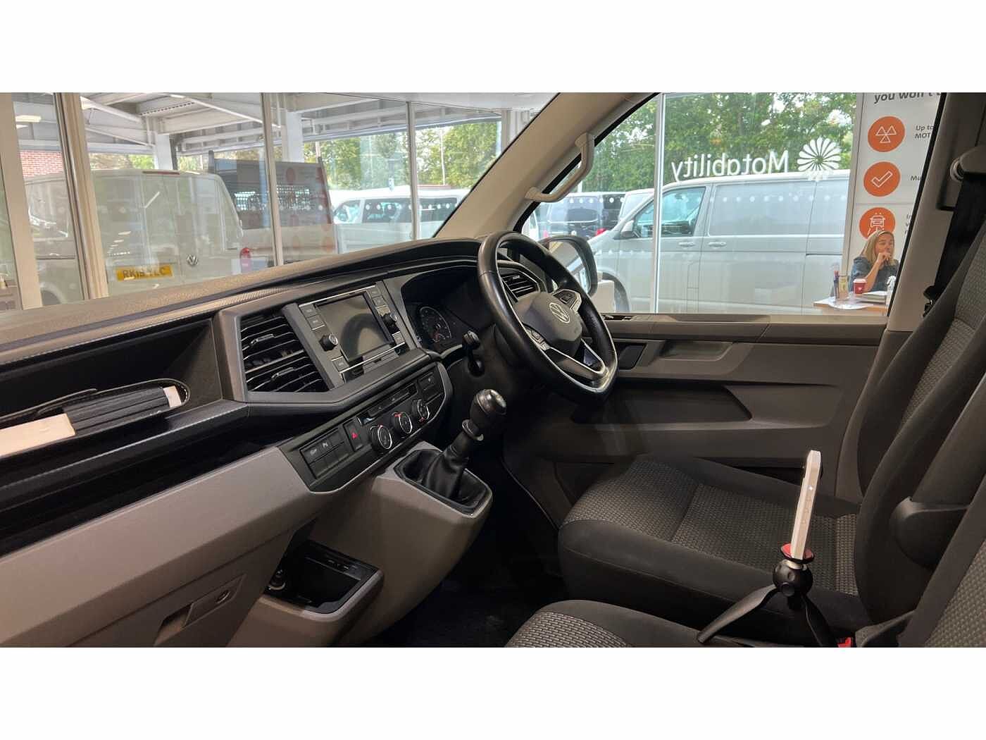 Volkswagen Transporter T28 Panel van Highline SWB 150 PS 2.0 TDI 6sp Manual