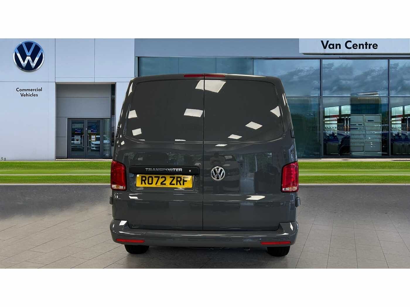 Volkswagen Transporter T28 Panel van Highline SWB 150 PS 2.0 TDI 6sp Manual