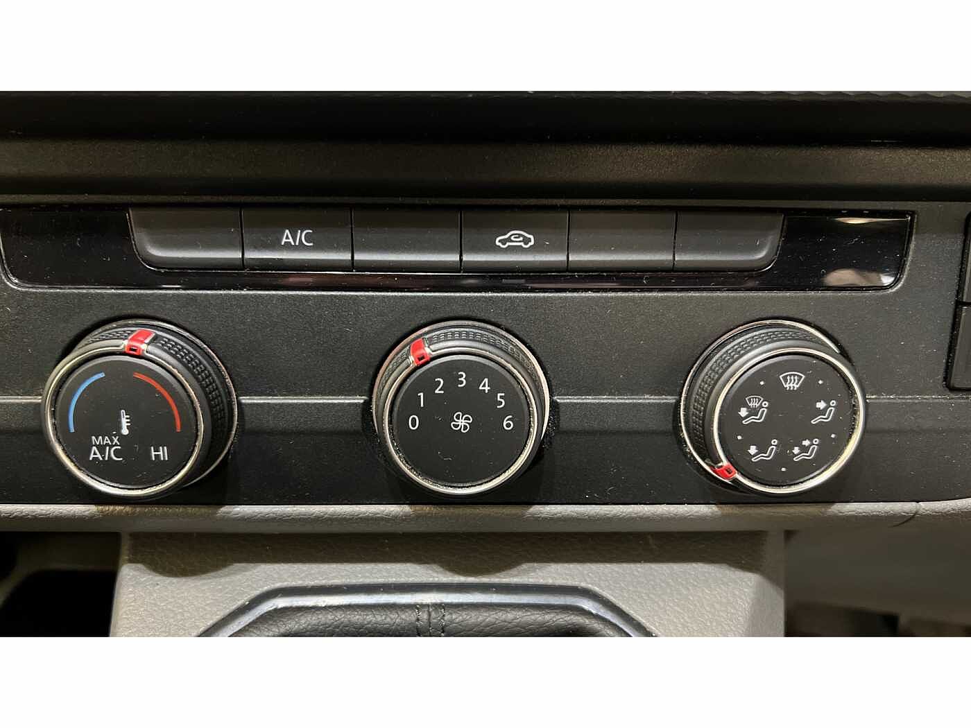 Volkswagen Transporter T28 Panel van Highline SWB 150 PS 2.0 TDI 6sp Manual