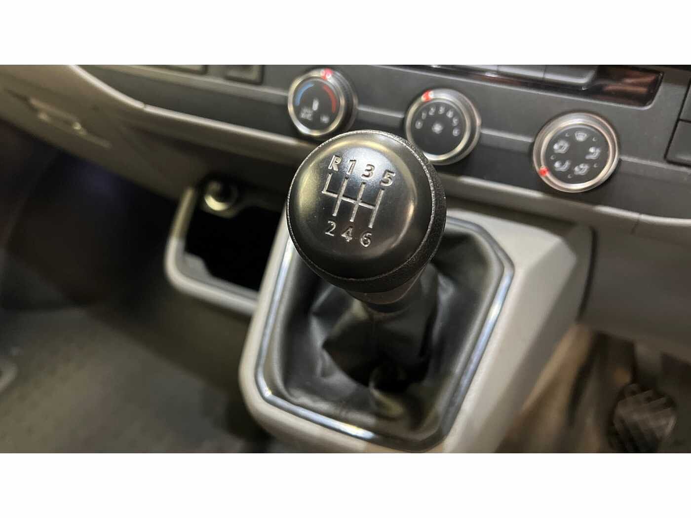 Volkswagen Transporter T28 Panel van Highline SWB 150 PS 2.0 TDI 6sp Manual