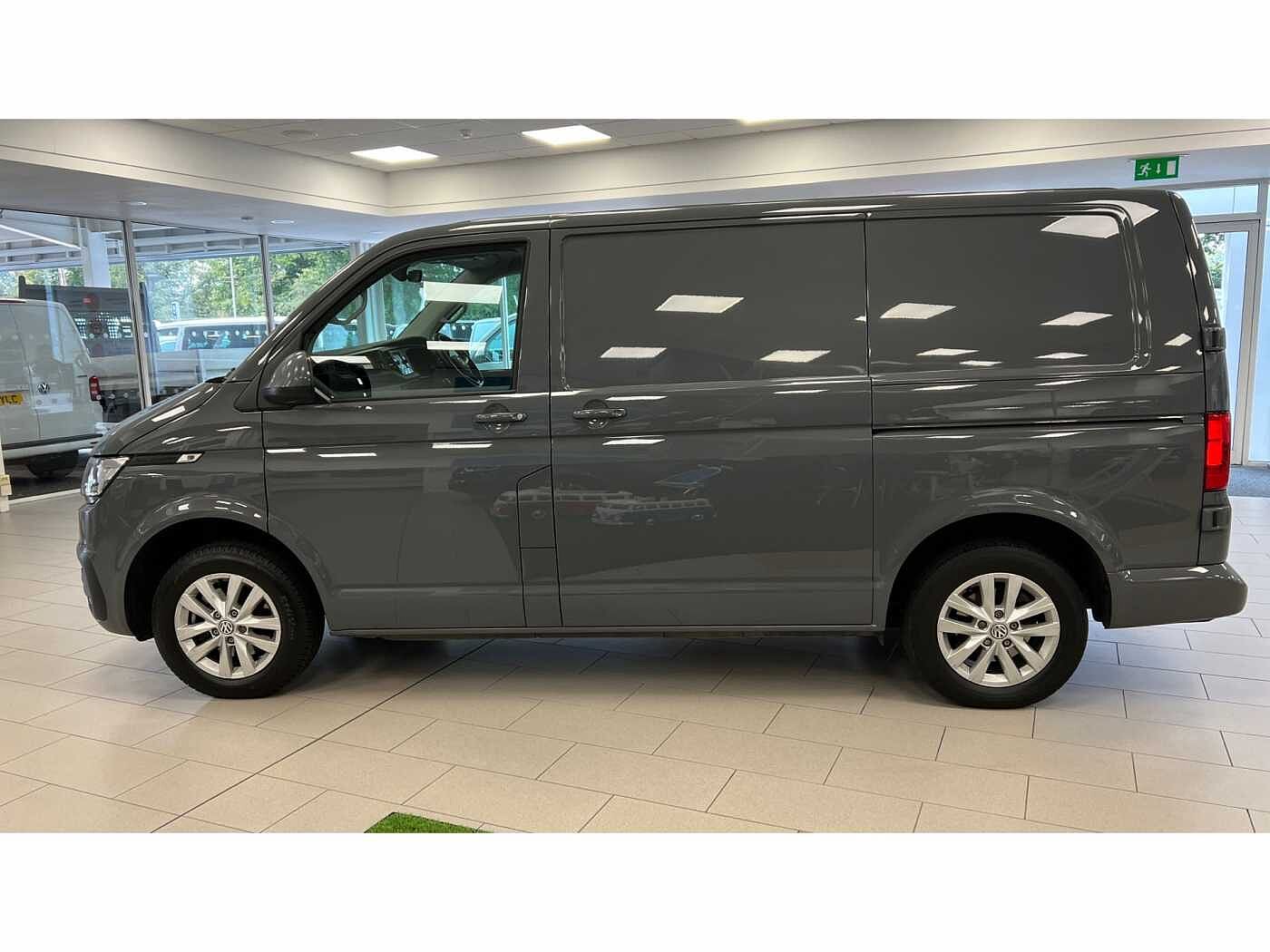 Volkswagen Transporter T28 Panel van Highline SWB 150 PS 2.0 TDI 6sp Manual