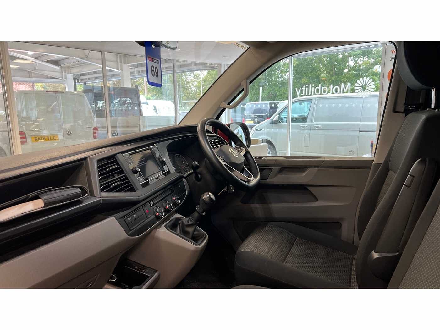 Volkswagen Transporter T28 Panel van Highline SWB 110 PS 2.0 TDI 5sp Manual