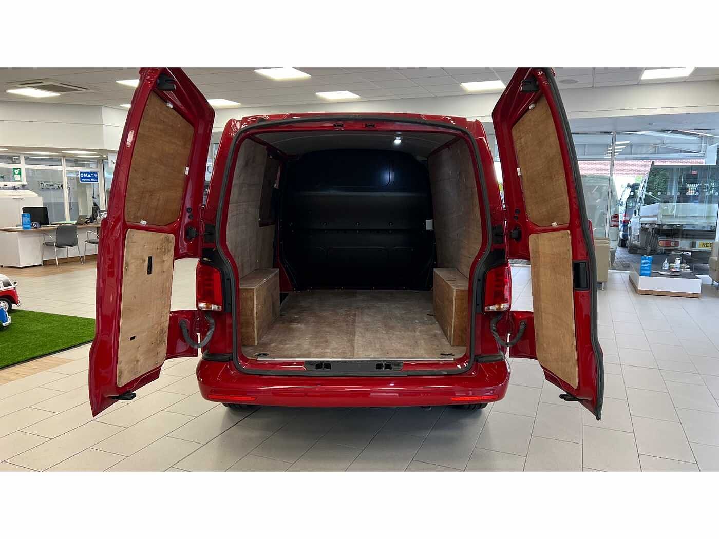 Volkswagen Transporter T28 Panel van Highline SWB 110 PS 2.0 TDI 5sp Manual