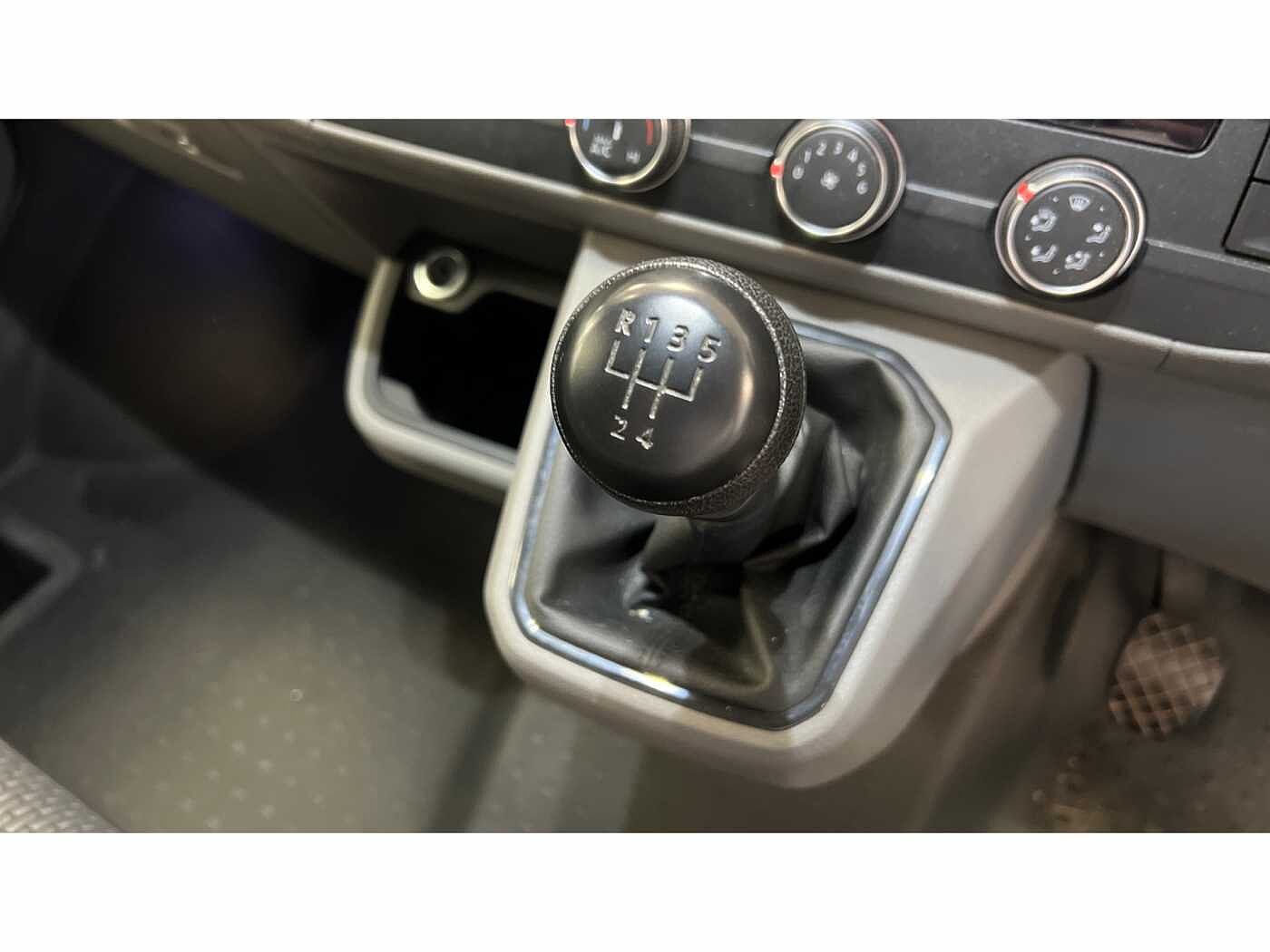 Volkswagen Transporter T28 Panel van Highline SWB 110 PS 2.0 TDI 5sp Manual