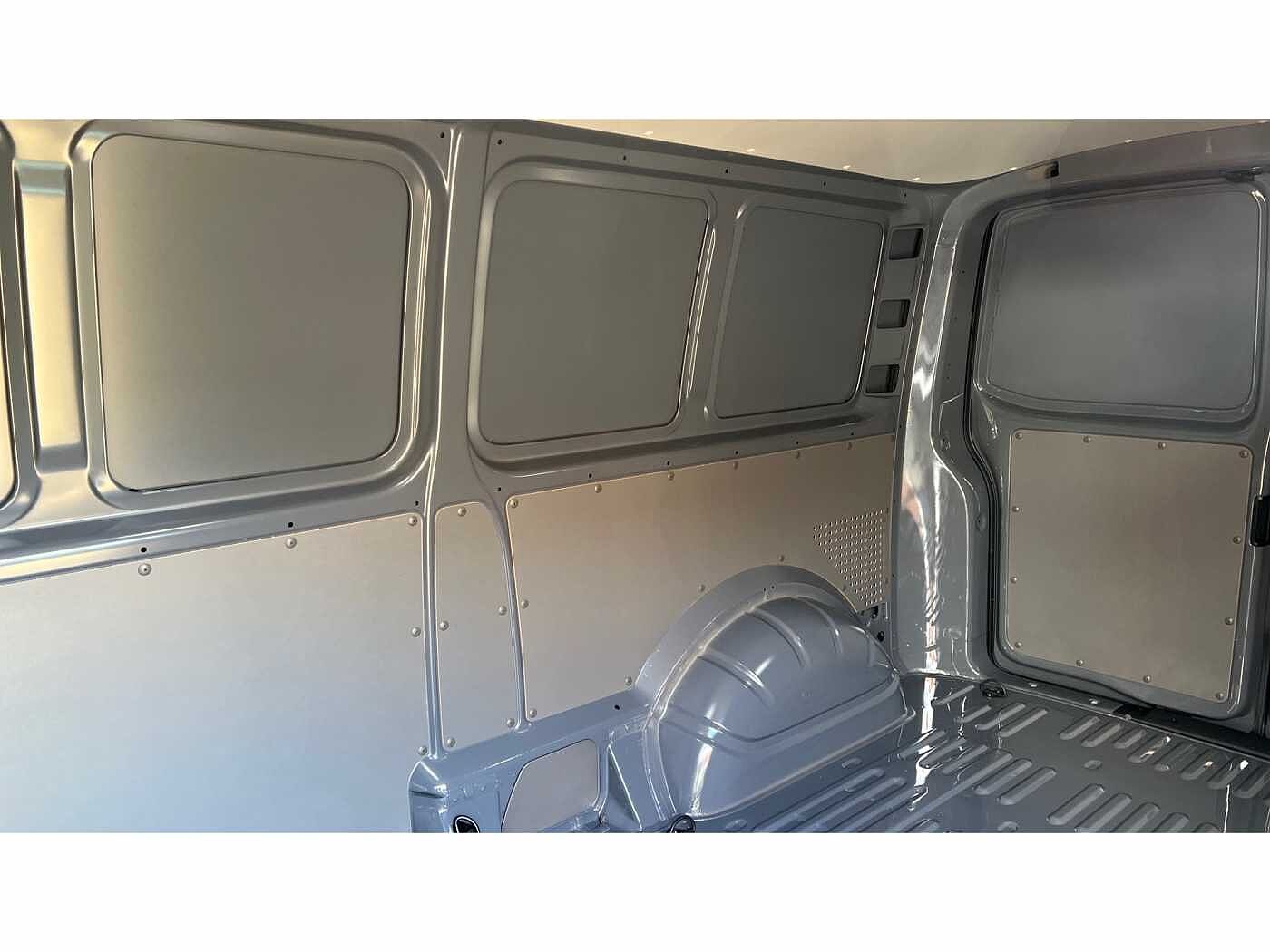 Volkswagen Transporter T30 Panel van Startline LWB 150 PS 2.0 TDI 6sp Manual