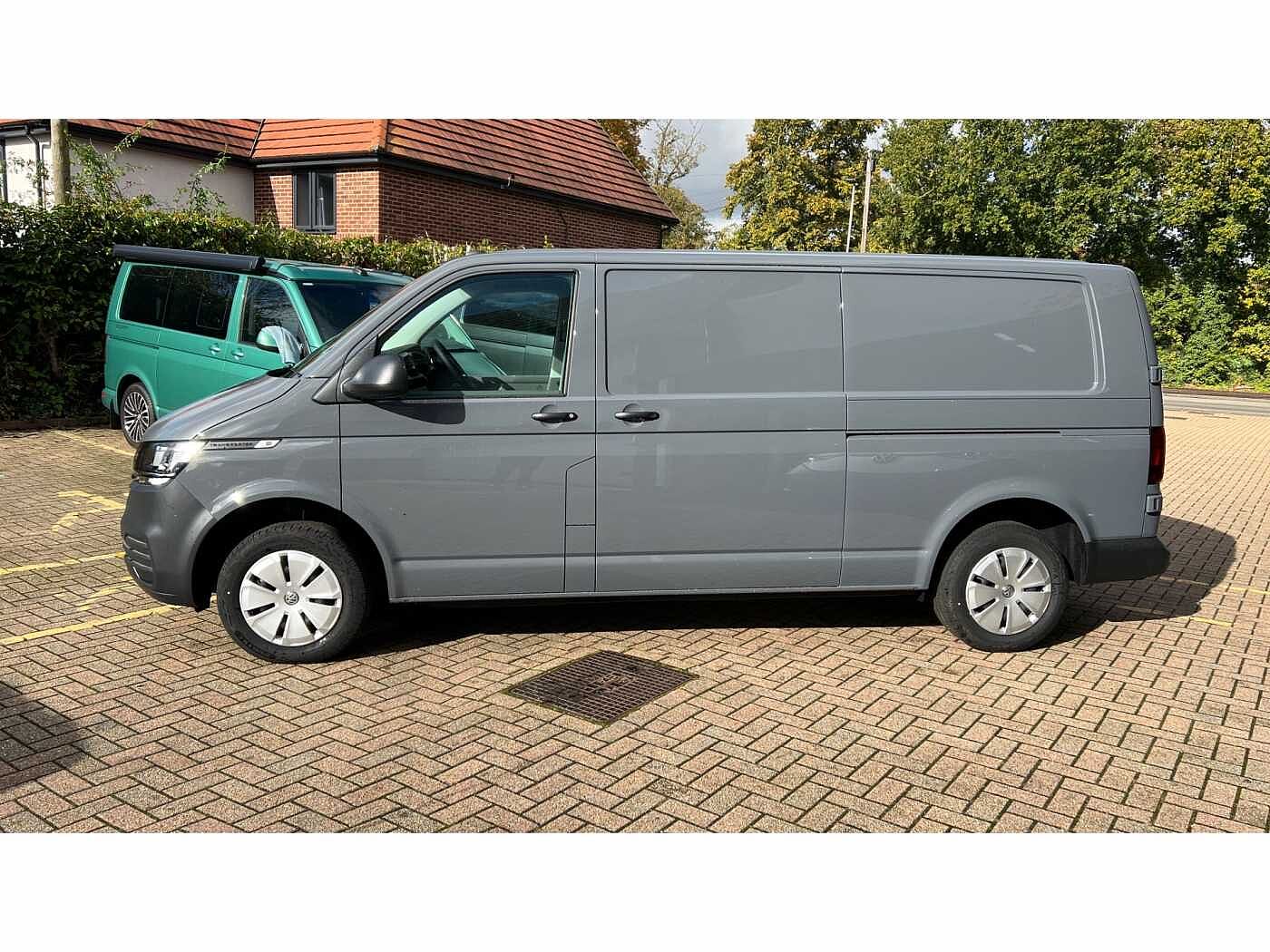 Volkswagen Transporter T30 Panel van Startline LWB 150 PS 2.0 TDI 6sp Manual