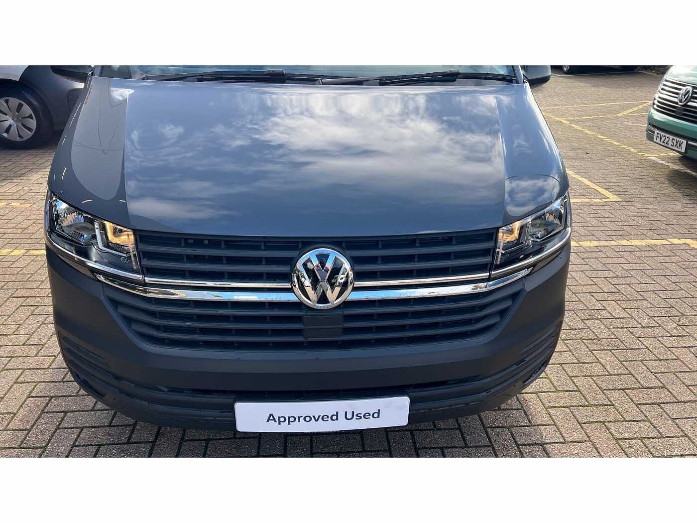 Volkswagen Transporter T30 Panel van Startline LWB 150 PS 2.0 TDI 6sp Manual