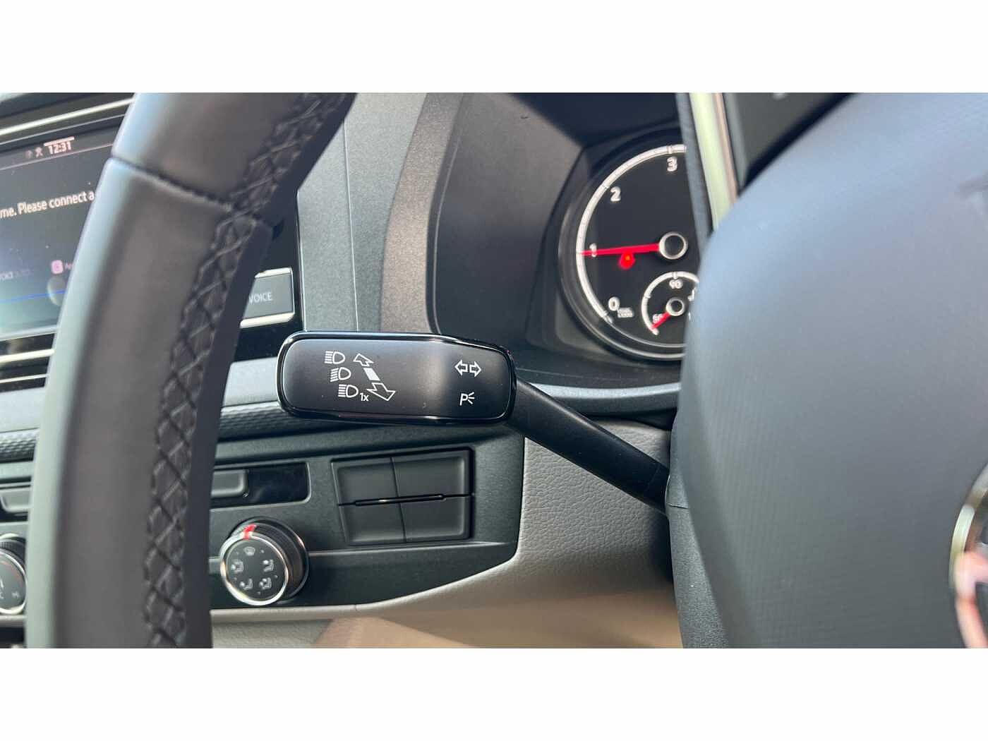 Volkswagen Transporter T30 Panel van Startline LWB 150 PS 2.0 TDI 6sp Manual