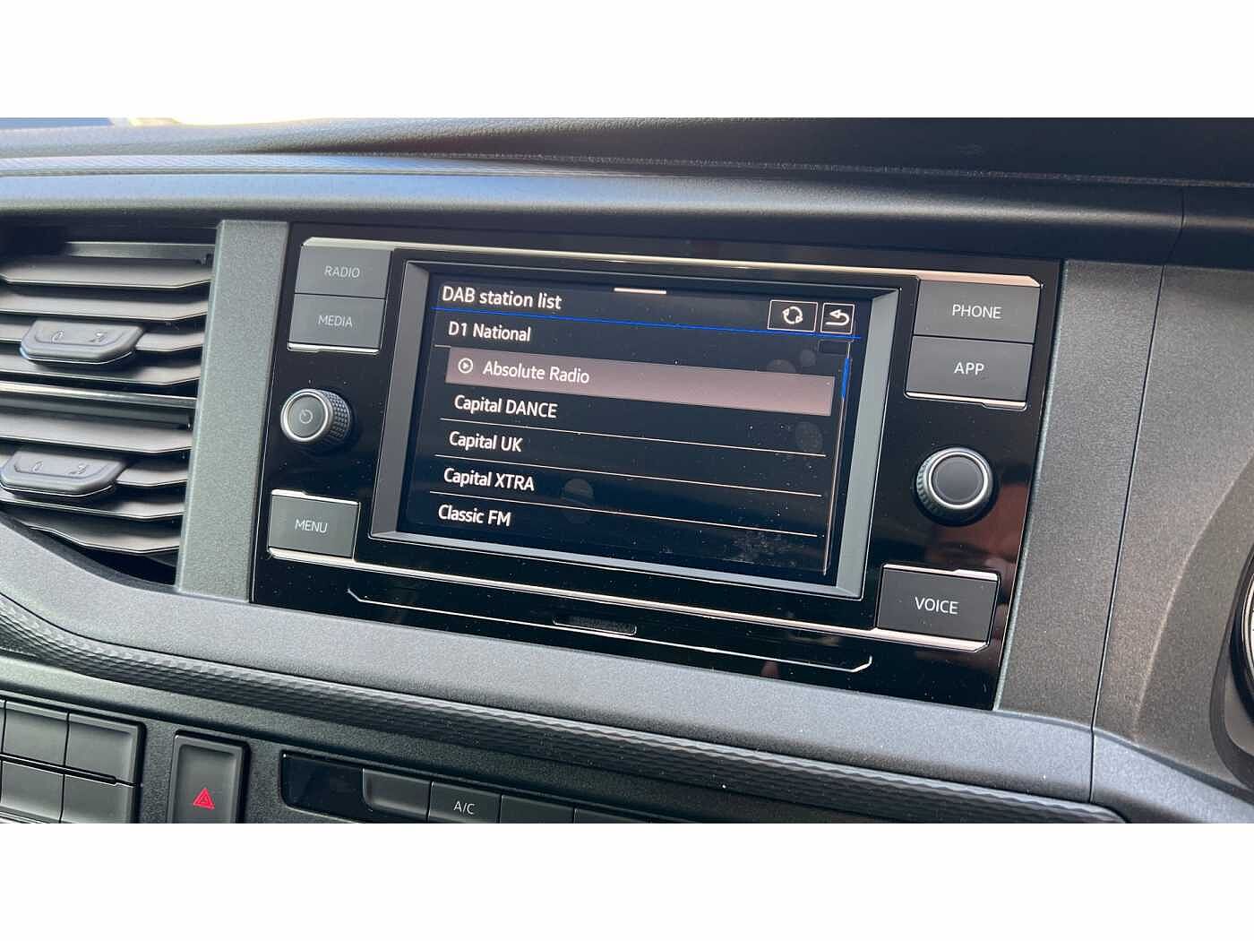 Volkswagen Transporter T30 Panel van Startline LWB 150 PS 2.0 TDI 6sp Manual