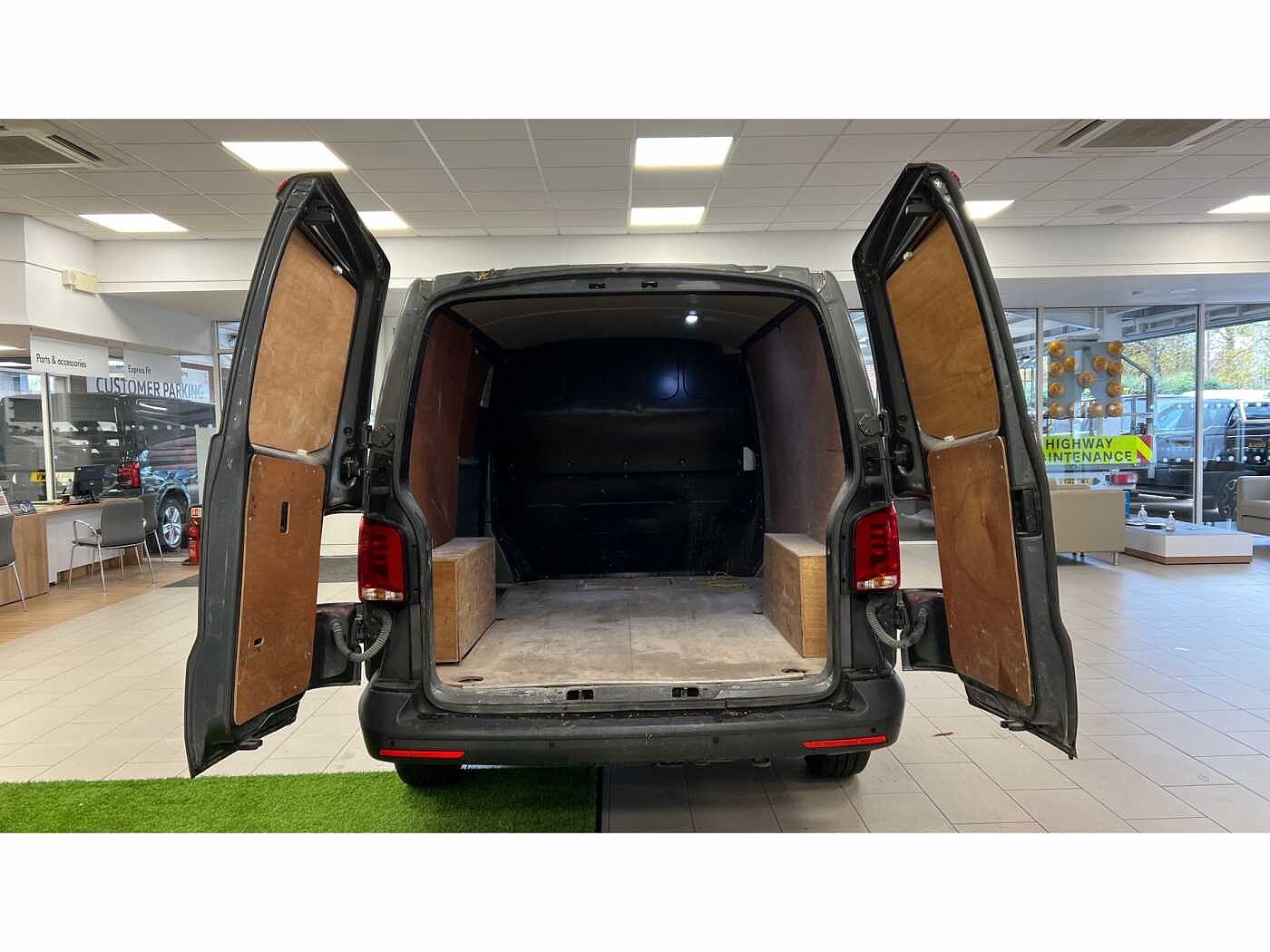 Volkswagen Transporter T28 Panel van Startline SWB 110 PS 2.0 TDI 5sp Manual