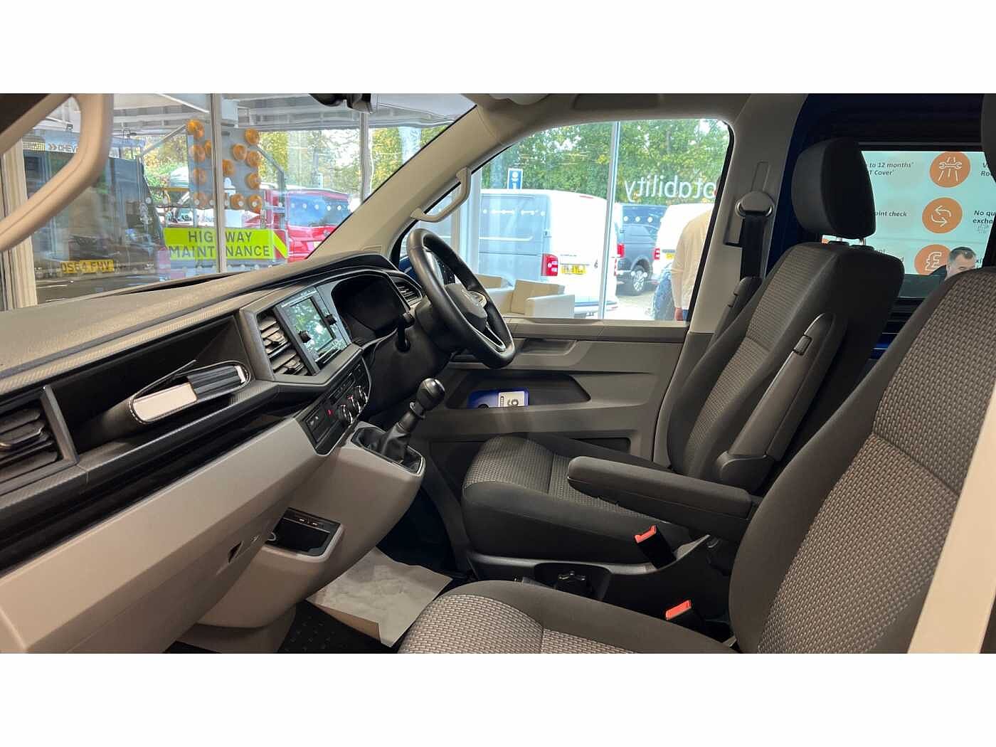 Volkswagen Transporter T30 Kombi Highline SWB 110 PS 2.0 TDI 5sp Manual
