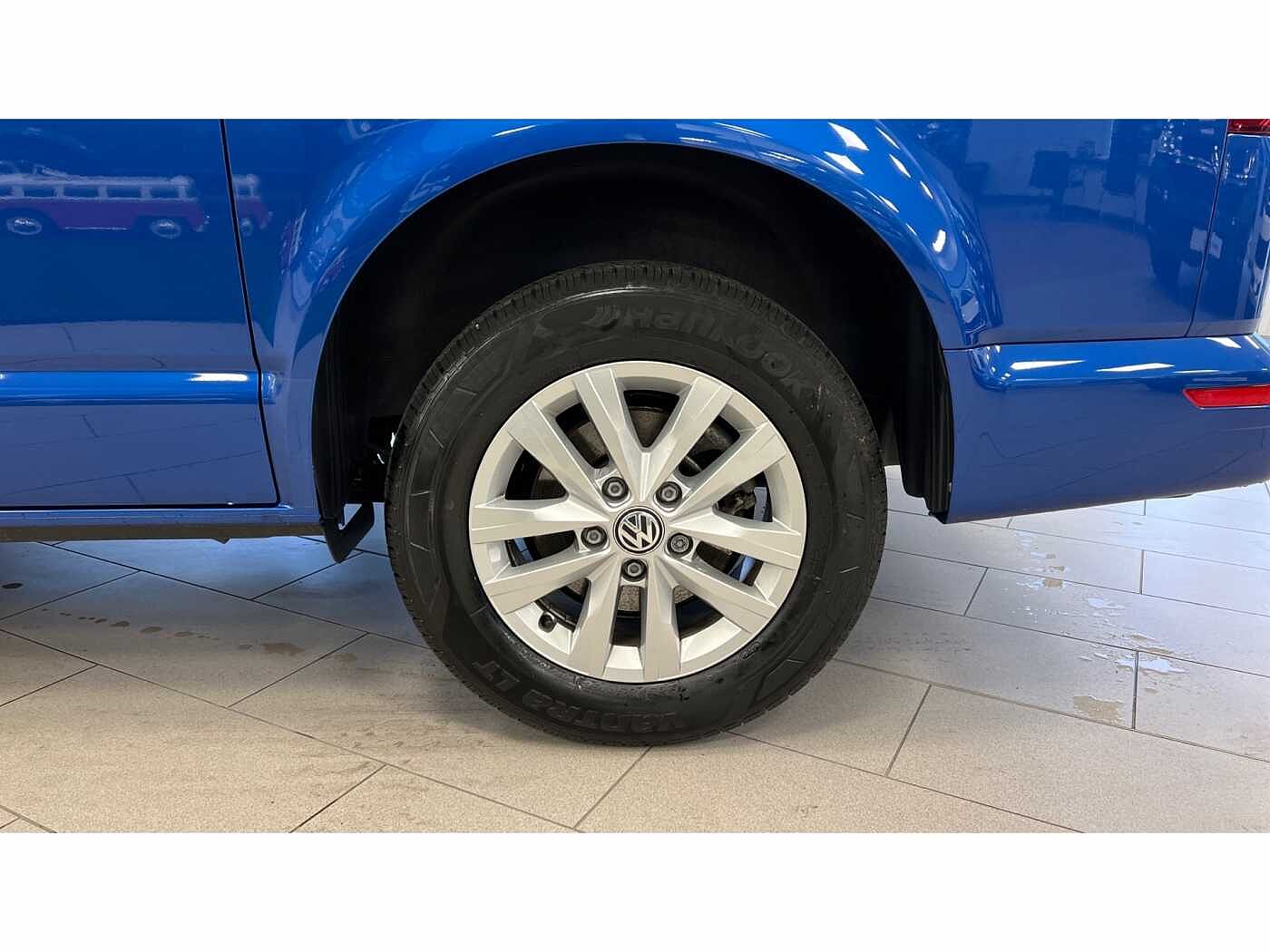 Volkswagen Transporter T30 Kombi Highline SWB 110 PS 2.0 TDI 5sp Manual