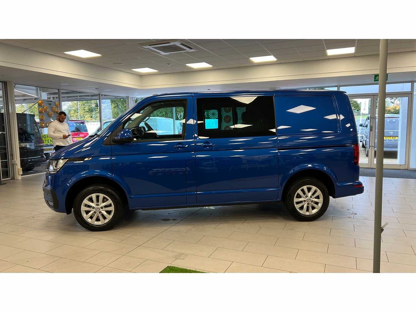 Volkswagen Transporter T30 Kombi Highline SWB 110 PS 2.0 TDI 5sp Manual
