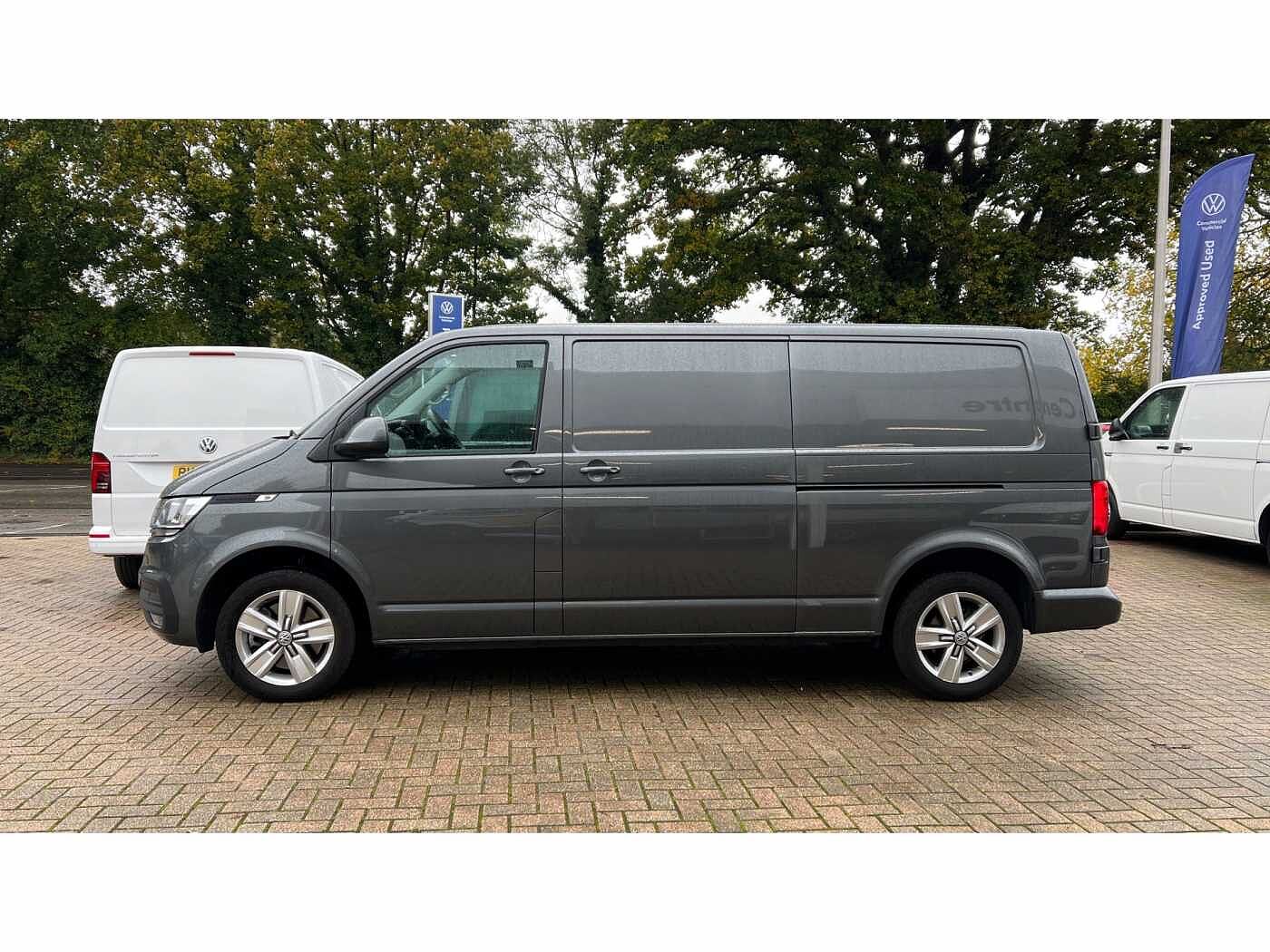 Volkswagen Transporter T32 Panel van Highline LWB 150 PS 2.0 TDI 7sp DSG