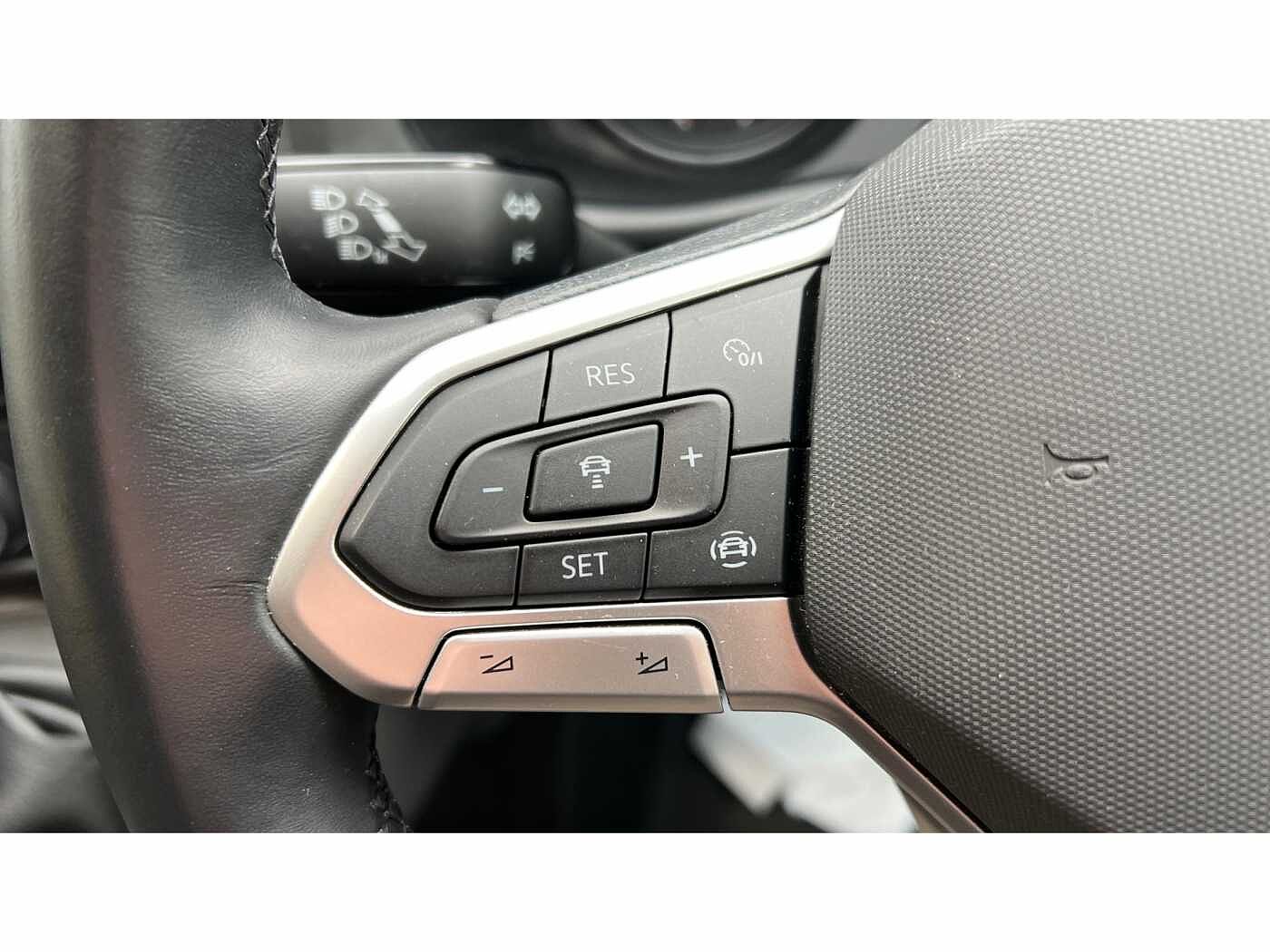 Volkswagen Transporter T32 Panel van Highline LWB 150 PS 2.0 TDI 7sp DSG
