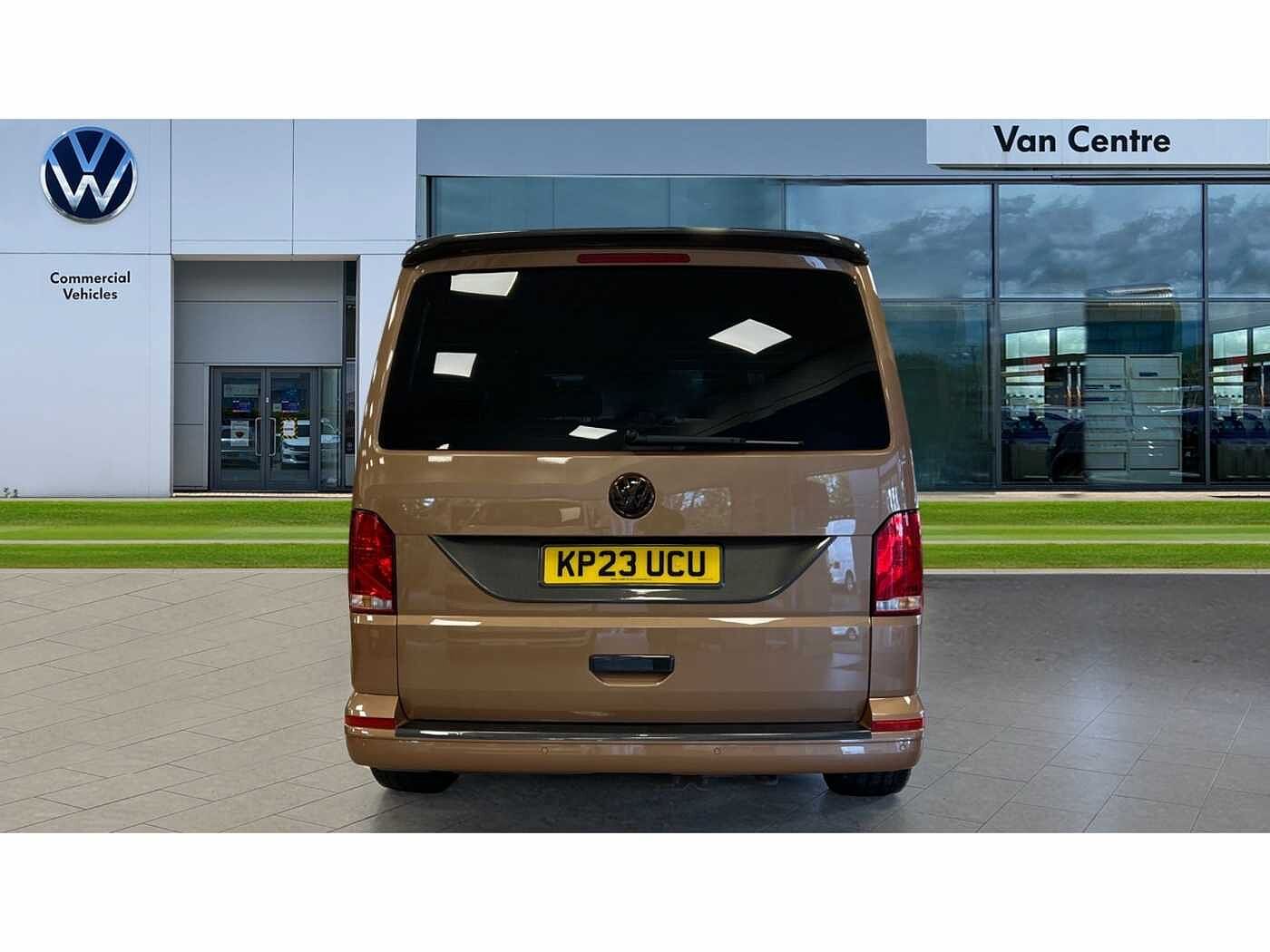 Volkswagen Transporter T32 Kombi Highline LWB 150 PS 2.0 TDI 6sp Manual