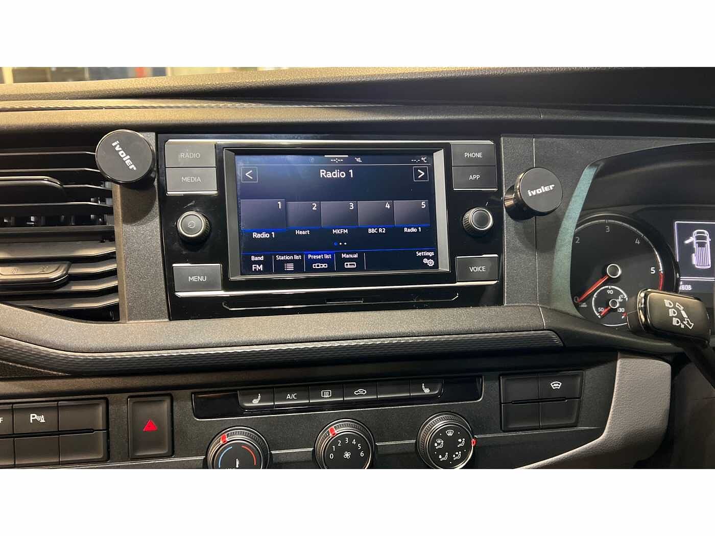 Volkswagen Transporter T32 Kombi Highline LWB 150 PS 2.0 TDI 6sp Manual