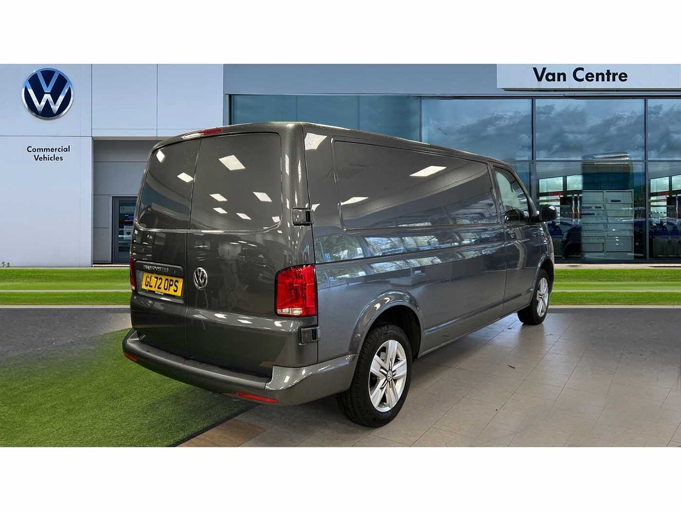 Volkswagen Transporter T32 Panel van Highline LWB 150 PS 2.0 TDI 7sp DSG