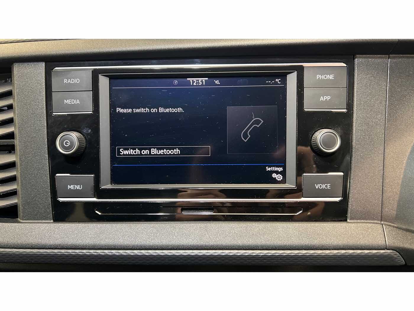 Volkswagen Transporter T32 Panel van Highline LWB 150 PS 2.0 TDI 7sp DSG
