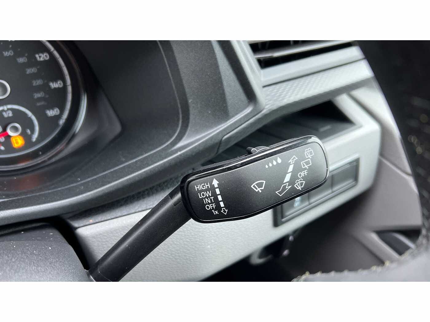 Volkswagen Transporter T30 Panel van Startline SWB 110 PS 2.0 TDI 5sp Manual