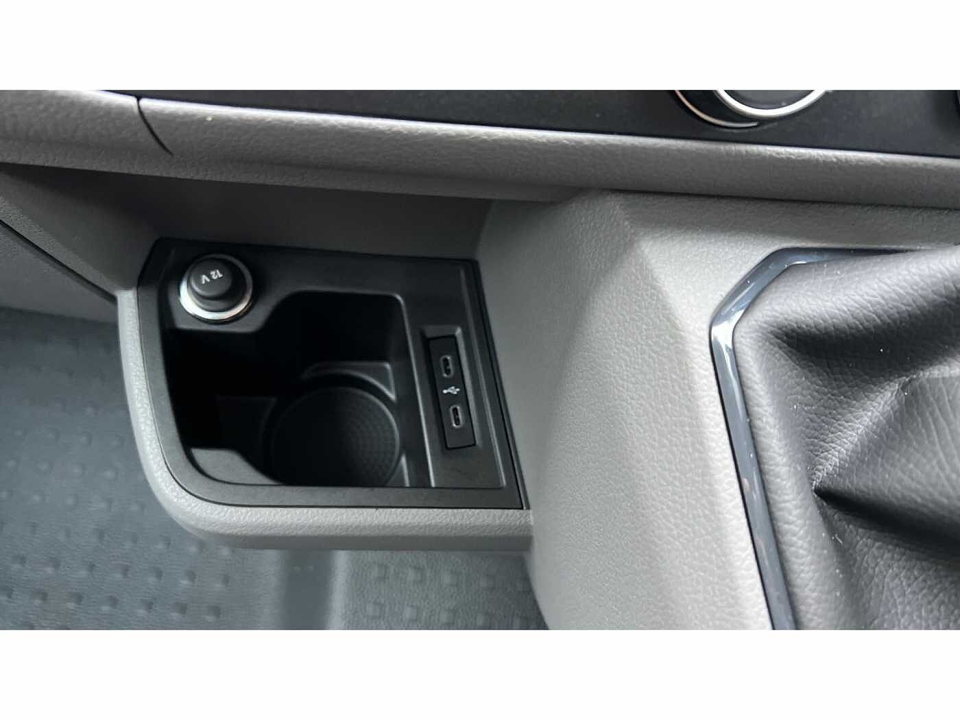 Volkswagen Transporter T30 Panel van Startline SWB 110 PS 2.0 TDI 5sp Manual