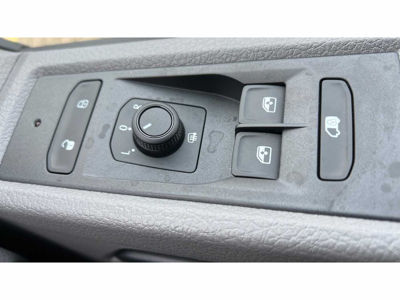 Volkswagen Transporter T30 Panel van Startline SWB 110 PS 2.0 TDI 5sp Manual