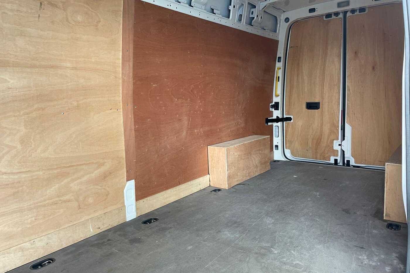 Volkswagen Crafter CR35 Trendline LWB 140 PS 2.0 TDI 6sp Manual FWD Panel Van