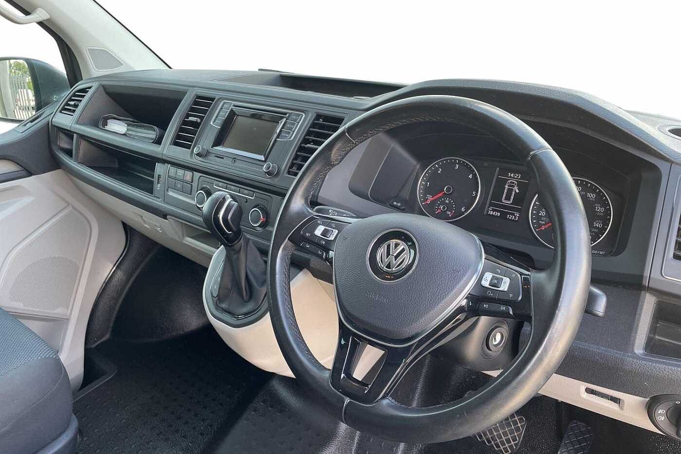 Volkswagen Transporter T32 Highline SWB EU6 150 PS 2.0 TDI BMT 7sp DSG Kombi Van