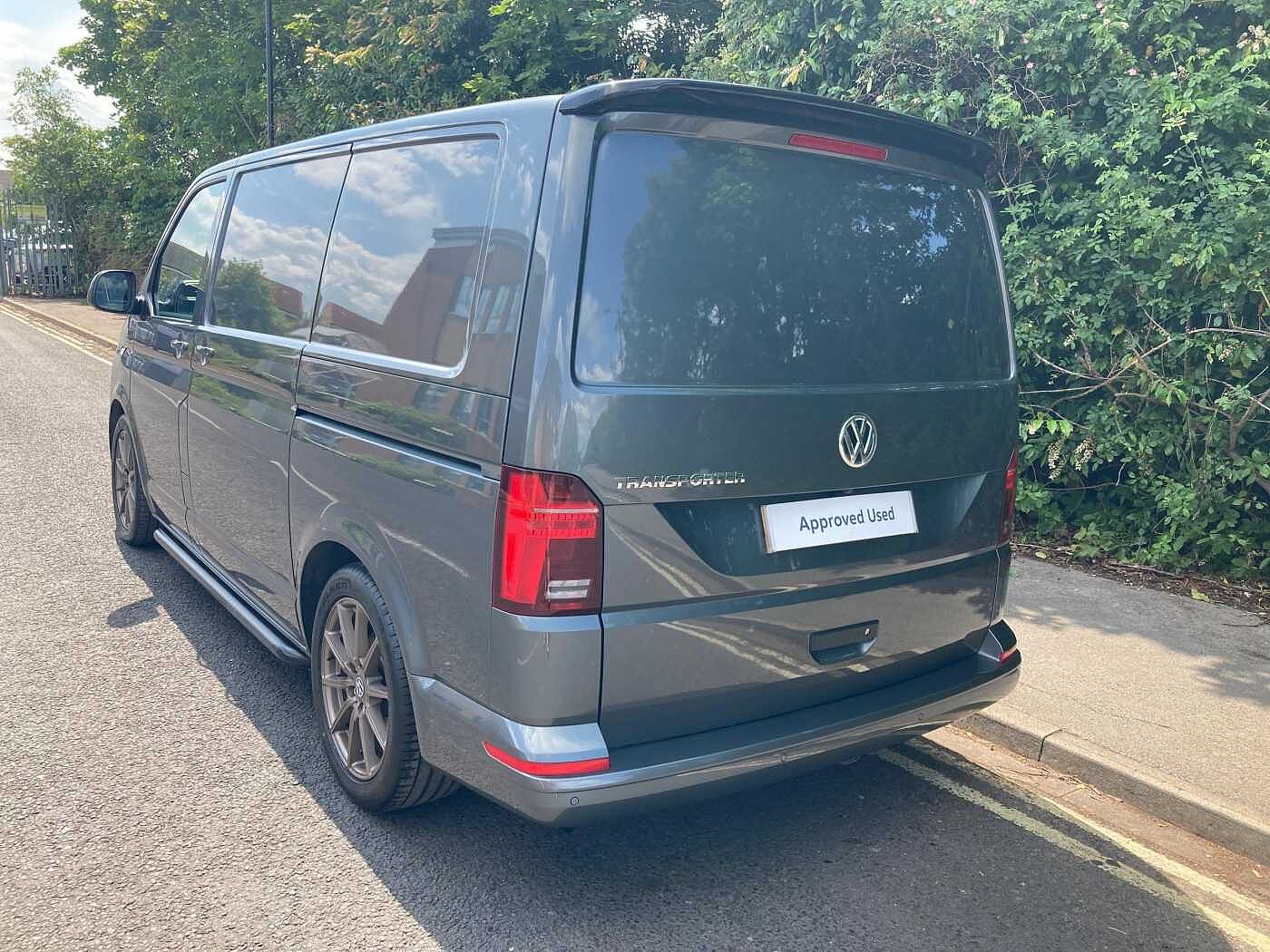 Volkswagen Transporter T32 SWB 2.0 BiTDI 204 Highline DSG