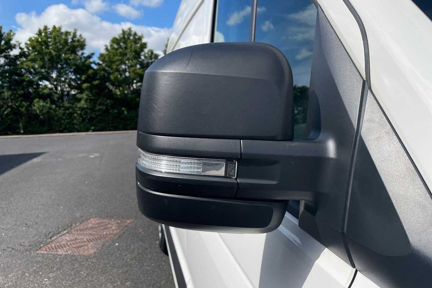Volkswagen Crafter CR35 MWB FWD 2.0 TDI 140PS Trendline High Roof Van