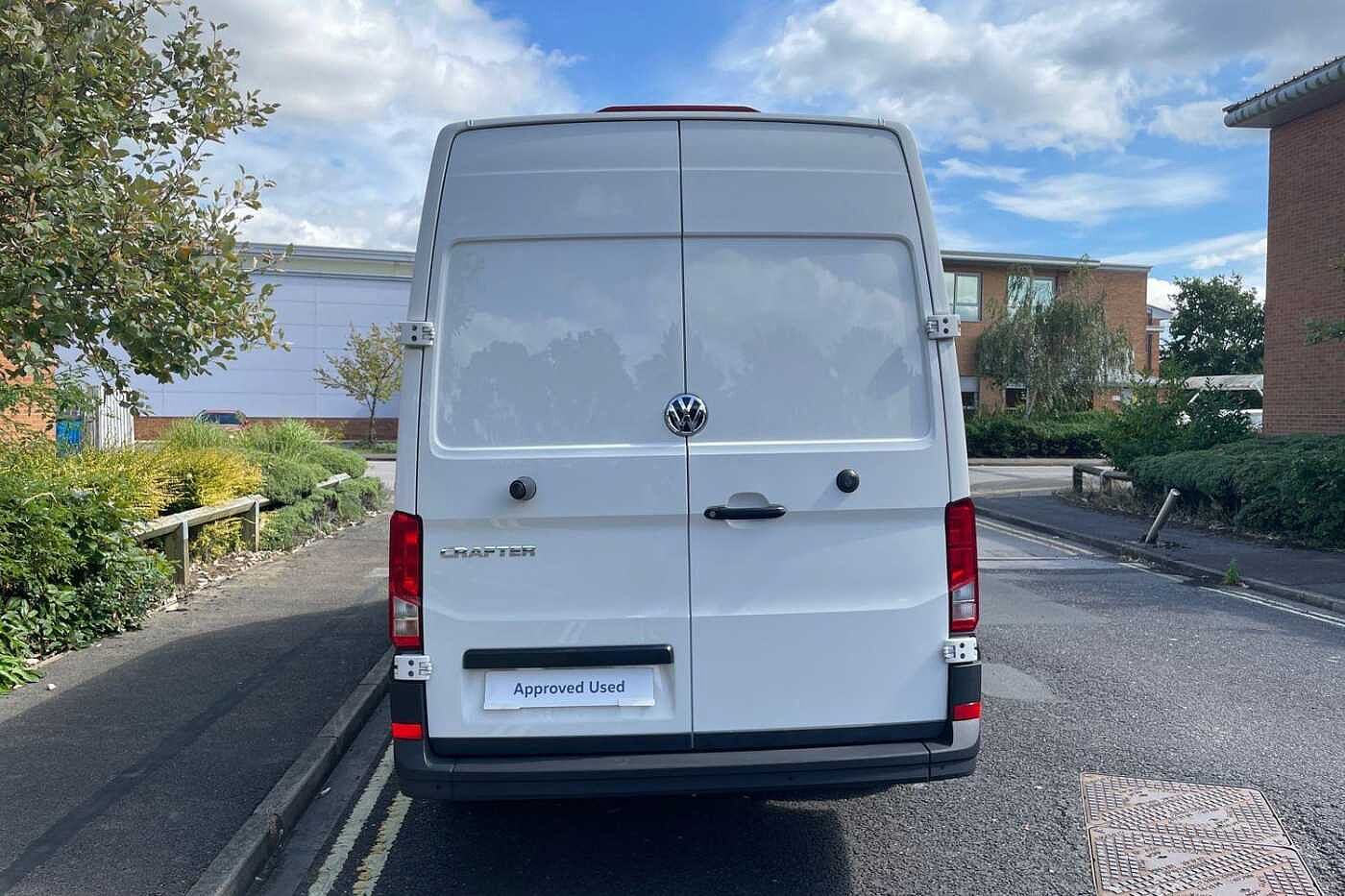 Volkswagen Crafter CR35 MWB FWD 2.0 TDI 140PS Trendline High Roof Van