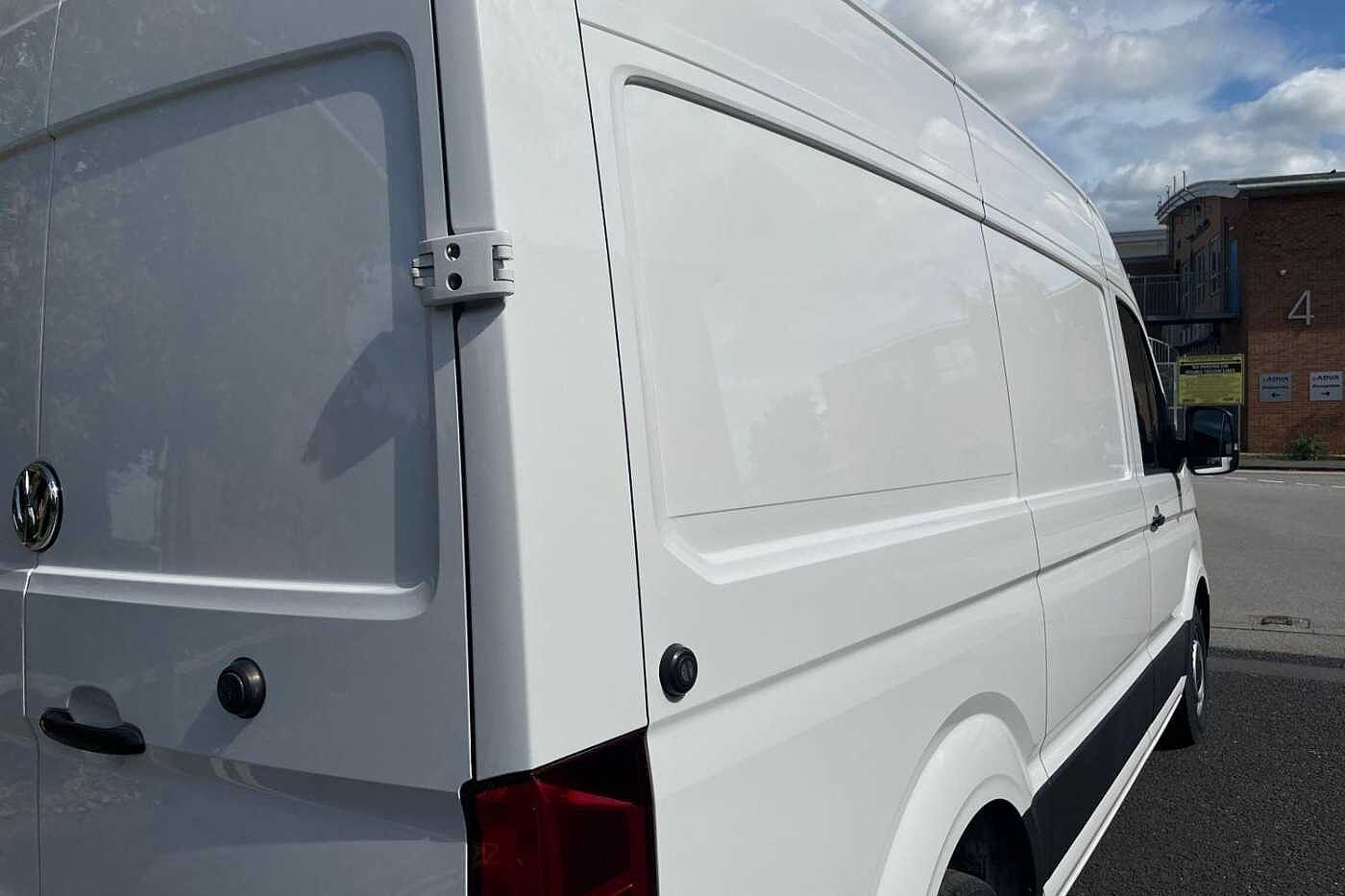 Volkswagen Crafter CR35 MWB FWD 2.0 TDI 140PS Trendline High Roof Van