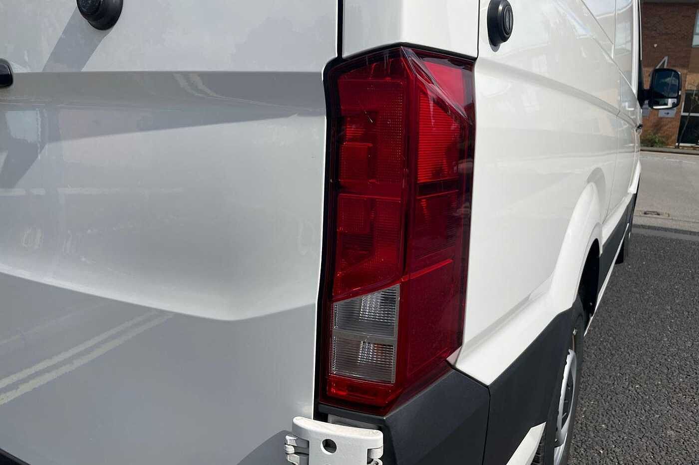Volkswagen Crafter CR35 MWB FWD 2.0 TDI 140PS Trendline High Roof Van