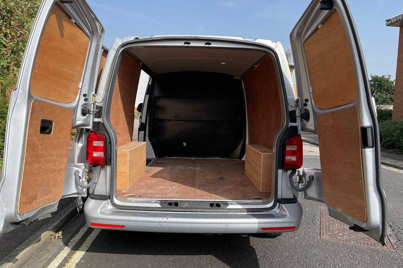 Volkswagen Transporter T28 SWB 2.0 TDI BMT 102 Highline Euro 6